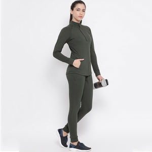 Nardon Apparel, chándal personalizado para mujer, chándales bordados para mujer, Conjunto de sudadera con cremallera y pantalones de chándal - Product Image 3