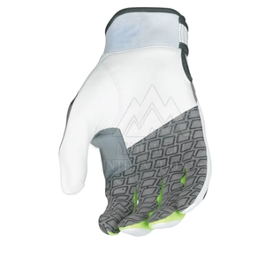 Gants de frappe en cuir pour hommes de qualité supérieure - Imperméables, légers, respirants et personnalisables - Product Image 4