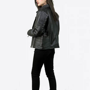 Veste en cuir à ourlet évasé avec veste portefeuille en cuir asymétrique de coupe féminine pour veste en cuir véritable recadrée à l'aspect moderne - Product Image 2