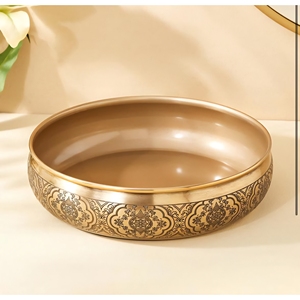 Cuenco Decorativo Austin de Metal Dorado con Relieve, 25 cm de Diámetro x 7 cm de Altura, Decoración Elegante para el Hogar - Product Image 1