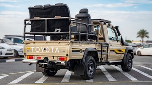 Camionnette SAFARI LC79SC 2024 d'occasion de bonne qualité, 4.5D DOUBLE CABINE, 4 PORTES, 3.0L Essence V6, Transmission Automatique - Product Image 6