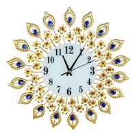Horloge murale silencieuse élégante 3D en fer forgé, style Art Déco, avec aiguilles, détails en métal et résine, pour une décoration intérieure de luxe, piles jetables incluses