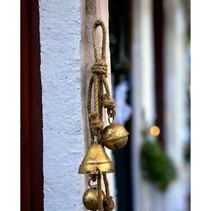 5 Campanas Rústicas Artesanales Vintage en Racimo con Cuerda para Colgar, Decoración Navideña de la Suerte - Product Image 5