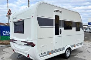 Mini-caravane de voyage 4x4 en aluminium, moderne, légère et étanche, idéale pour le camping et les activités de plein air, à vendre aux États-Unis - Product Image 2