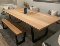 Table à manger en bois massif de haute qualité, moderne, luxueuse, écologique, durable, facile à nettoyer, pour usage commercial, hôtel, centre commercial, école