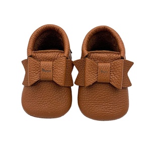 Chaussures pour bébé en cuir personnalisées, semelle souple antidérapante, premières chaussures de marche, confortables, flexibles, légères, pour un usage quotidien - Product Image 1