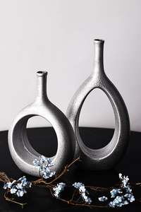 Exporter of Aluminium Metal Flower Pot Wholesale Top Quality Metal Flower <b>Vase</b> With <b>Beautiful</b> Polish Finished - Product Image 2