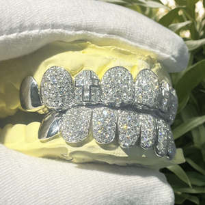 Grillz en argent poli avec accents de diamants Moissanite, pour dents supérieures et inférieures, style Hip Hop minimaliste, unisexe, certifié GRS, finition premium - Product Image 2