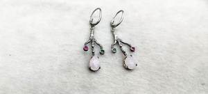 Pendientes Hechos a Mano de Plata de Ley 925 con Piedras Sintéticas de Alta Calidad - Product Image 4