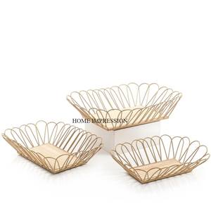 Plateau de service en métal écologique, élégant, grand, résistant à la chaleur, design moderne, couleur argent, martelé, pour les réceptions en plein air - Product Image 4