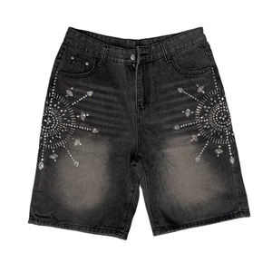 Shorts Vaqueros de Mezclilla con Pedrería, Lavado Vintage, Diseño Personalizado de Primera Calidad, Fabricados en Pakistán para Hombre - Product Image 1
