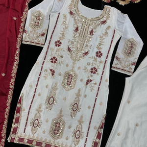 BONITO TOP DE FIESTA Y PLAZZO CON FANCY DUPPATA Y TRABAJO DE BORDADOS - Product Image 2