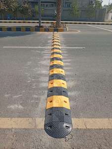 Produit de chaussée durable de disjoncteur de trafic de ralentisseur portatif pour des parkings - Product Image 6