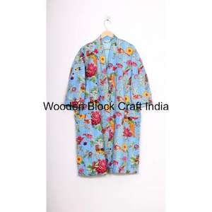 Veste d'hiver et d'automne pour femme en coton biologique écologique réversible matelassée vintage faite à la main avec des poches sur le devant - Product Image 1