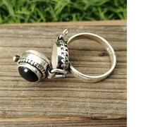 Message secret Bague en onyx noir en argent sterling 925 Boîte cachée Bague d'amour Cadeau pour femme Bague en argent faite à la main