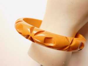 Pulsera de resina hecha a mano Ocean Swirl de Crescent Crafts - Product Image 3