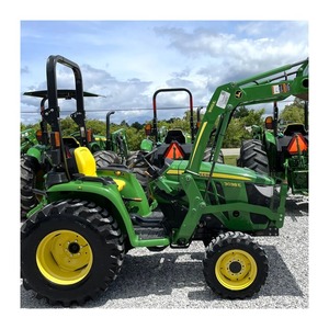 Tractor John Deer de 4052M, tractor agrícola versátil y fuerte, diseñado para arar, plantar, cortar y transportar trabajos - Product Image 2