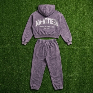 Conjunto de Sudadera Corta Morada Lavada y Pantalones Jogger de Pierna Ancha para Mujer, de Algodón y Felpa, Estilo Urbano, Venta al por Mayor OEM - Product Image 5