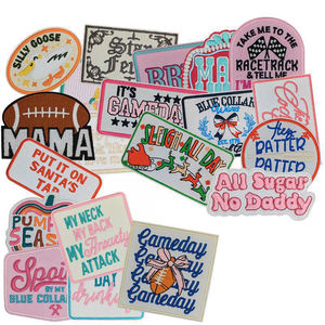 กระเป๋าเสื้อปักลายดอกไม้แบบรีดติดรูปหัวใจสำหรับเครื่องแต่งกายแฟชั่นคุณภาพสูงกำหนดขนาดเองได้ - Product Image 1