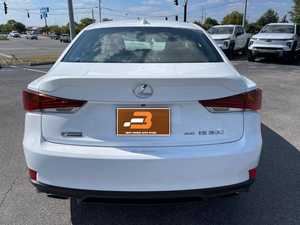 Voiture d'occasion 2019 Lex-us IS300 Base Clean - Product Image 6