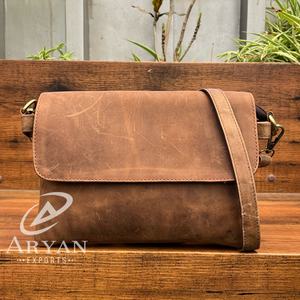 Custom Wholesale Stylish Women's Trendy Full Grain Genuine Leather Flap Crossbody Bag for Women's Fashion Latest Luxury <b>Handbags</b> - Product Image 1