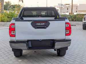 Toyota Hilux Adventure Diesel Pickup Automatique d'occasion à faible kilométrage - Product Image 6