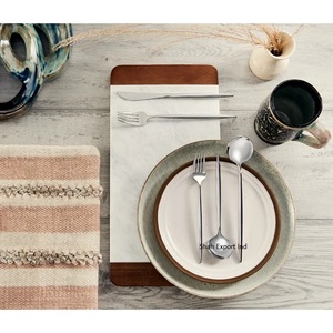 Ensemble de couverts en métal au design étonnant en finition argentée à long manche fin pour la maison et le mariage Ensembles de couverts de table - Product Image 2