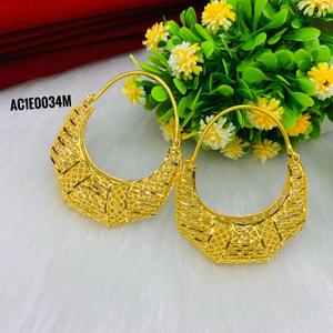 Pendientes chapados en oro de nuevo diseñador en línea Diseño de joyería de moda Pendientes chapados en oro en línea: Estilos de moda para la moda - Product Image 3