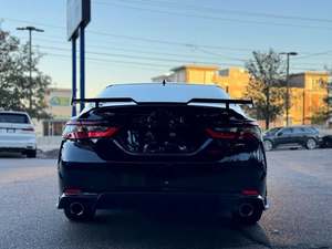 Toyota Camry TRD FWD 2024 noire personnalisée d'occasion avec toit ouvrant, pack TRD, démarrage à distance, sièges en cuir, jantes en alliage, navigation - Product Image 3
