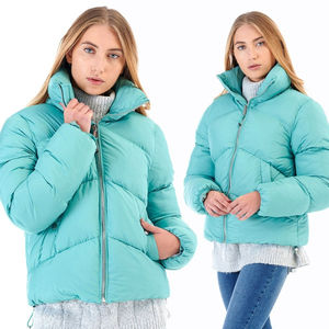 Vêtements d'hiver pour femmes de qualité supérieure, nouvelle mode, vente en gros, veste chaude, manteau, veste matelassée à capuche, service OEM personnalisé - Product Image 3