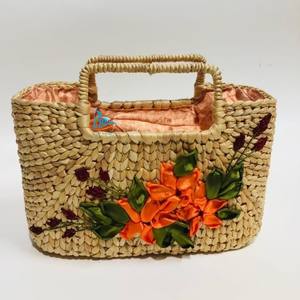 Manufacturer High Quality Wicker Rattan <b>Handbag</b> with Flower Wicker Rattan <b>Handbags</b> Set for Women - Product Image 3