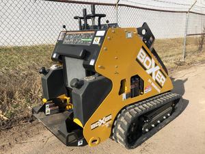 Mini chargeuse compacte à moteur diesel Kubota pour aménagement paysager de ferme de construction CERTIFIÉ CE Boxer 700HDX - Product Image 4