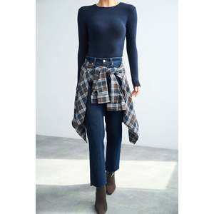 Blusa de Manga Larga con Ribetes Azul Marino - Product Image 2