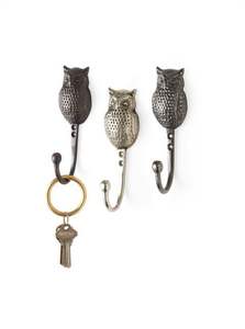 Handmade durable iron wall <b>hooks</b> for farmhouse entryway bathroom or <b>kitchen</b> decor with a charming antique metal look - Product Image 4