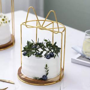 Élégant support de table à dessert métallique doré Plateau à gâteaux décoratif pour mariages, fêtes et événements Présentoirs de table - Product Image 2