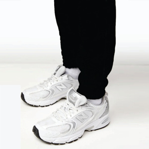 Jogging de marque dynamique pour femme bas noir taille haute 65% coton 35% survêtement en polyester avec style plat sur le devant pour l'hiver - Product Image 4