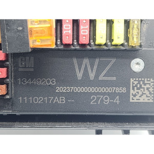 BOÎTE À FUSIBLES OPEL Astra J GTC 13449203 A14NET essence 1364 (11>15) - Product Image 3