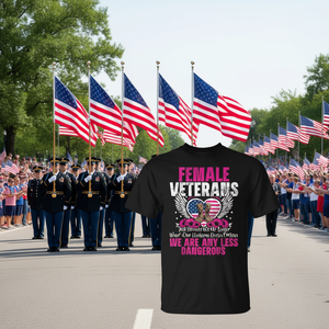 T-Shirt Patriottica per Donne Veterane, Abbigliamento Promozionale di Alta Qualità per il Giorno dei Veterani - Product Image 3