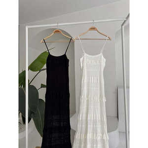 Vestido Regina con Detalles de Encaje Transpirable 2754-01 - Product Image 3