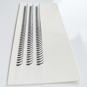 Extensions de cils professionnelles personnalisées, forme Wispy, 0.07, 8-18mm, pour salon, faites à la main, volume pré-fait, noir mat doux, cheveux synthétiques - Product Image 3