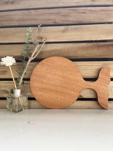 Plateau de vaisselle en forme de poisson à prix compétitif en bois naturel sans produits chimiques pour assiettes et plats décoratifs - Product Image 3