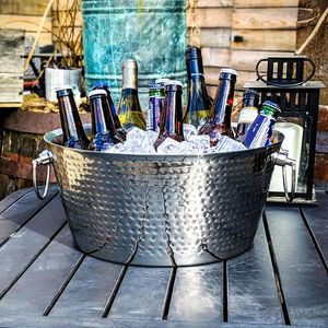 Large metal party tub for outdoor celebrations and backyard gatherings filled with <b>ice</b> and cold <b>drinks</b> - Product Image 6