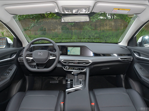 Sedán de 5 Asientos, Auto Usado con Volante a la Izquierda, Gasolina, Eado, Cámara Trasera, Sin Accidentes, Inteligente, En Buenas Condiciones - Product Image 5