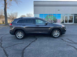 Jeep Cherokee Limited 2017 4WD Automático, Cuero, 8L, SUV con Tracción en las Cuatro Ruedas y Cámara Trasera en Venta - Product Image 2