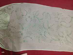 Foulard africain brodé à la main - Luxe écologique pour les occasions spéciales des femmes - Product Image 5