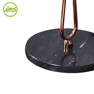 Base de mármol negro Taza Portavasos Árbol para encimera - Product Image 3