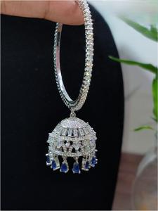 Pendientes Jhumka CZ chapados en plata de lujo con piedras de circón brillantes para ropa de fiesta accesorios de moda con piedra de circón - Product Image 3