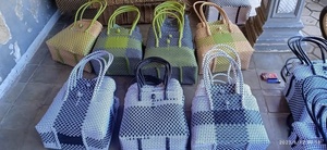 Bolso de mano ecológico ligero para mujer Tejido de material plástico reciclado impermeable para adultos-Precios al por mayor - Product Image 6