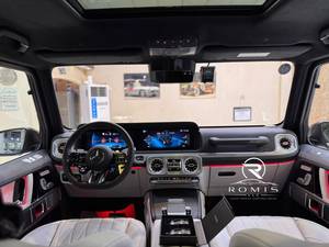 Mercedes-Benz Classe G G63 AMG Style 2024, SUV di Lusso 4.0L V8 Biturbo 4WD - Product Image 3