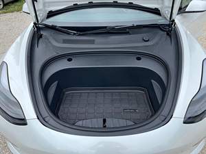 Tesla Model 3 2023, Tracción Trasera, Techo Panorámico de Vidrio, Motor Eléctrico Único, Sedán Automático - Product Image 5